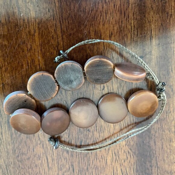 Tagua Dried Nut of Palm Tree Hand Made Bracelet Brown Round Beads - Picture 3 of 3